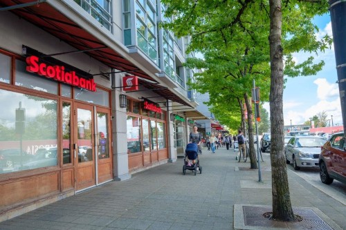 403-9232 University Crescent, Burnaby, BC 