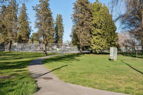 3537 5Th Avenue W, Vancouver, BC 