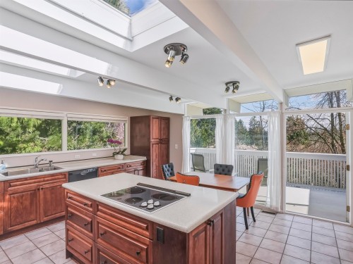 680 St. Andrews Road, West Vancouver, BC 