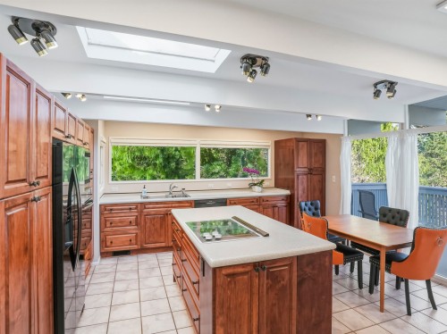 680 St. Andrews Road, West Vancouver, BC 