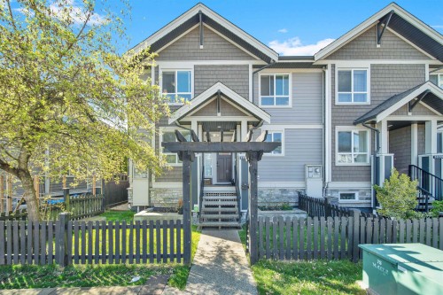 11155 240 Street  Maple Ridge, BC V2W 0H7