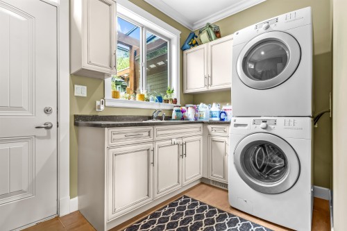 915 Thistle Place, Britannia Beach, BC 