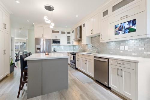 1945 Morgan Avenue, Port Coquitlam, BC 