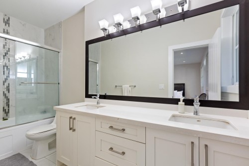 1945 Morgan Avenue, Port Coquitlam, BC 