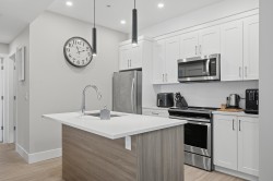 307-22335 Mcintosh Avenue Maple Ridge, BC V2X 3C2