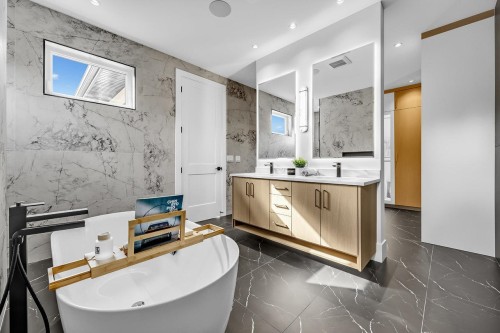 821 Prospect Street, Coquitlam, BC 