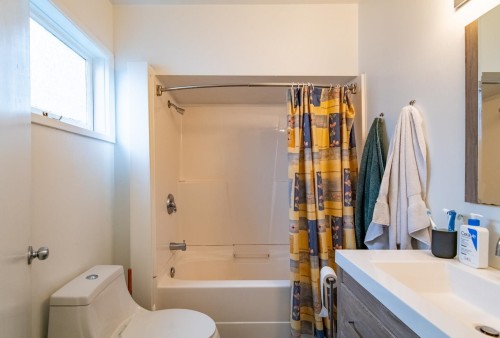 3315 6Th Avenue W, Vancouver, BC 