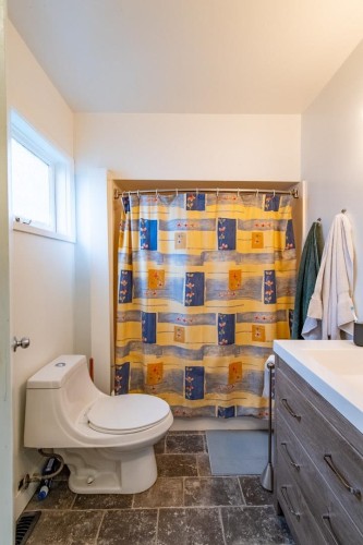 3315 6Th Avenue W, Vancouver, BC 