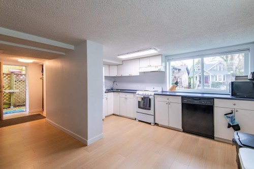 3315 6Th Avenue W, Vancouver, BC 