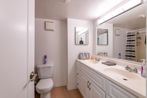 3315 6Th Avenue W, Vancouver, BC 