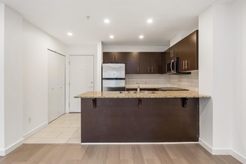 215-11665 Haney Bypass, Maple Ridge, BC 