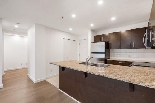 215-11665 Haney Bypass, Maple Ridge, BC 