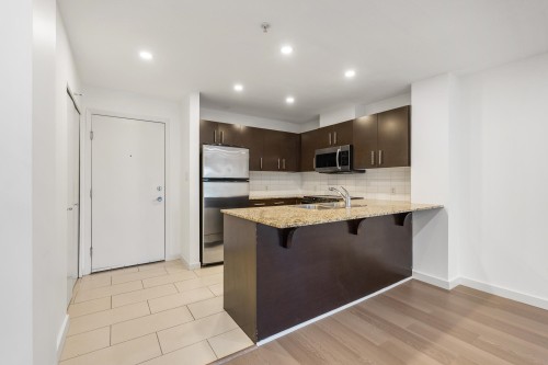 215-11665 Haney Bypass, Maple Ridge, BC 