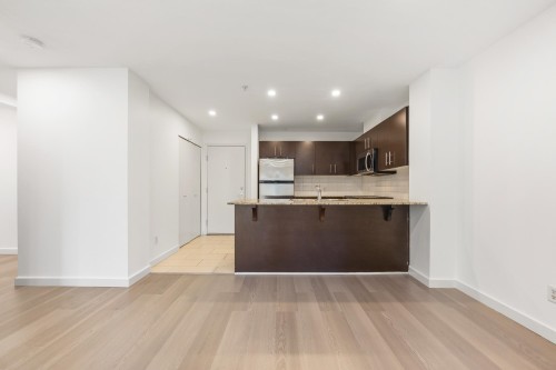 215-11665 Haney Bypass, Maple Ridge, BC 