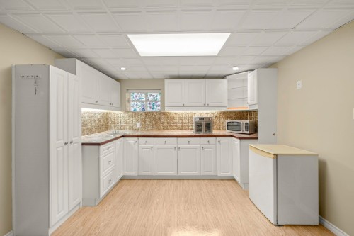 7776 Davies Street, Burnaby, BC 
