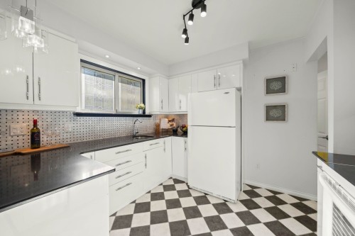 7776 Davies Street, Burnaby, BC 