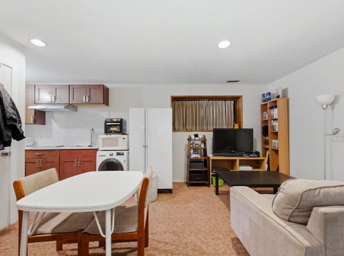 4264 Fitzgerald Avenue, Burnaby, BC 