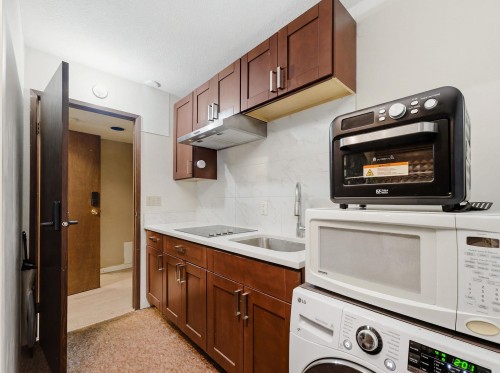 4264 Fitzgerald Avenue, Burnaby, BC 