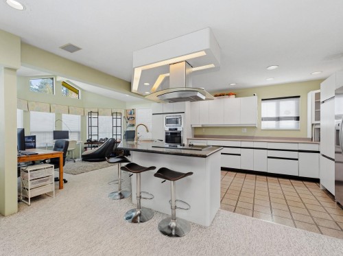 4264 Fitzgerald Avenue, Burnaby, BC 