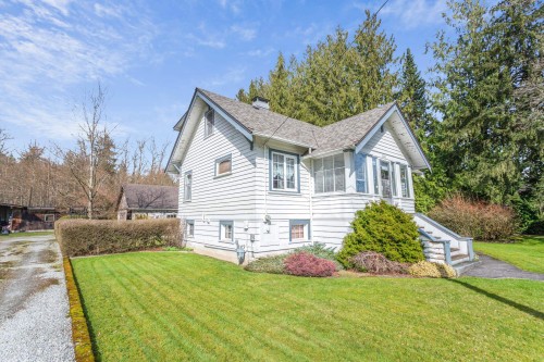 25117 Dewdney Trunk Road, Maple Ridge, BC 