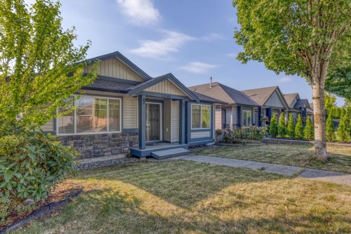 12243 232 Street  Maple Ridge, BC V2X 6T4