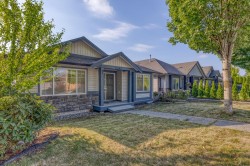 12243 232 Street Maple Ridge, BC V2X 6T4