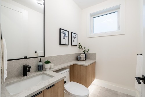 1-2248 48Th Avenue E, Vancouver, BC 