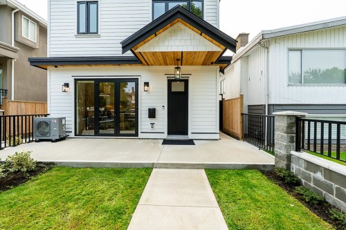 1-2248 48Th Avenue E, Vancouver, BC 