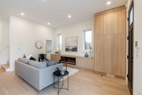 1-2248 48Th Avenue E, Vancouver, BC 