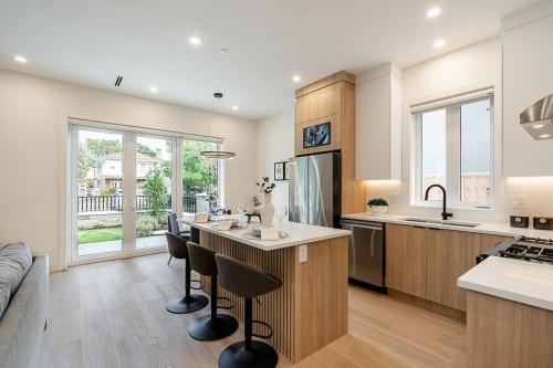 1-2248 48Th Avenue E, Vancouver, BC 