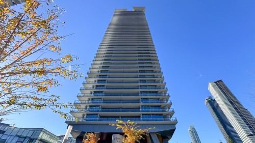4009-4720 Lougheed Highway  Burnaby, BC V5C 0M8
