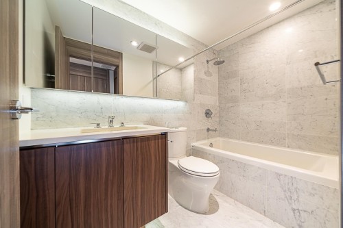 4009-4720 Lougheed Highway, Burnaby, BC 