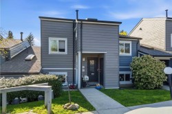 2713 Ellerslie Avenue Burnaby, BC V5B 4R9