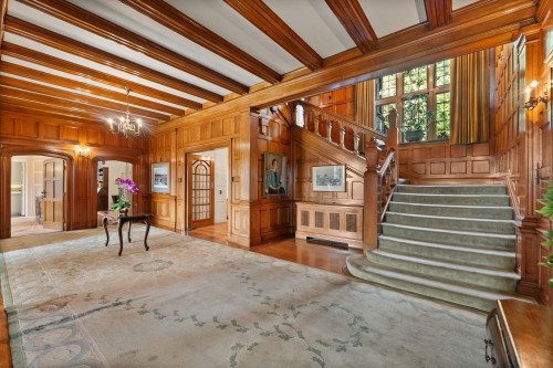 2206 Marine Drive Sw, Vancouver, BC 