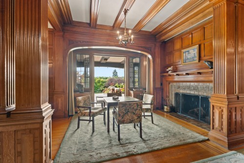 2206 Marine Drive Sw, Vancouver, BC 