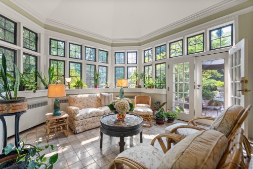 2206 Marine Drive Sw, Vancouver, BC 