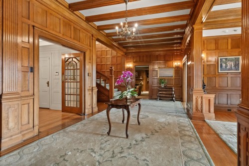 2206 Marine Drive Sw, Vancouver, BC 