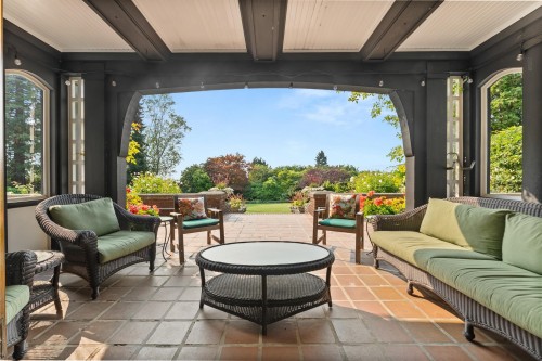 2206 Marine Drive Sw, Vancouver, BC 