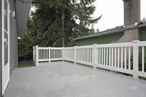 1025 Clements Avenue, North Vancouver, BC 