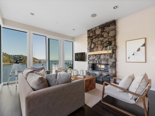 5810 Eagle Island, West Vancouver, BC 