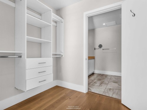 206-1591 Bowser Avenue, North Vancouver, BC 