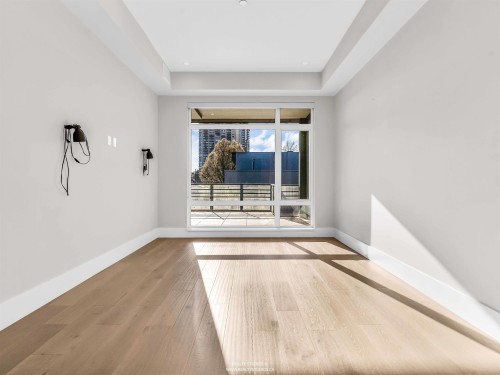 206-1591 Bowser Avenue, North Vancouver, BC 
