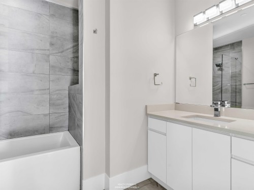 206-1591 Bowser Avenue, North Vancouver, BC 