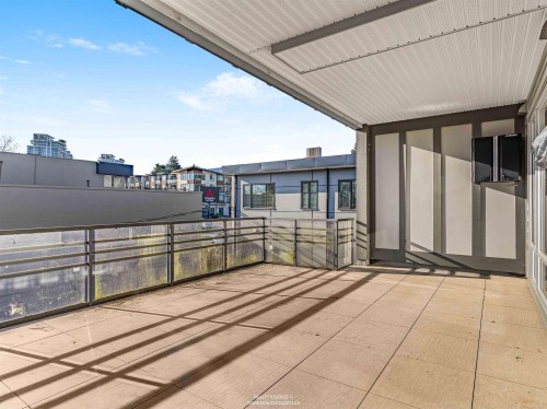 206-1591 Bowser Avenue, North Vancouver, BC 