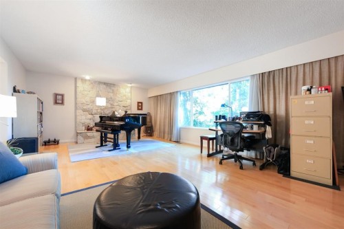 6415 Buckingham Drive, Burnaby, BC 