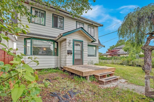 2015 Fraser Avenue, Port Coquitlam, BC 