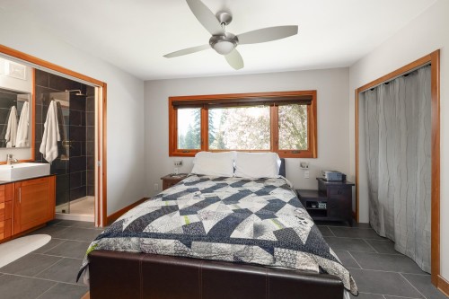 1374 15Th Street E, North Vancouver, BC 