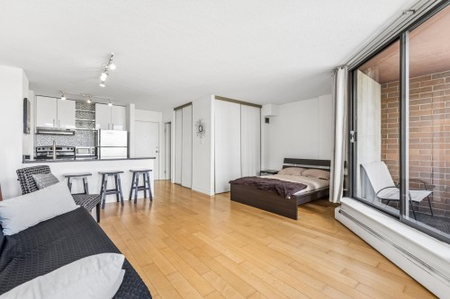 411-1330 Burrard Street  Vancouver, BC V6Z 2B8