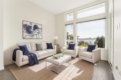 502-255 1st Street W North Vancouver, BC V7M 3G8