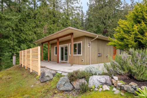 879 Seymour Bay Drive  Bowen Island, BC V0N 1G1